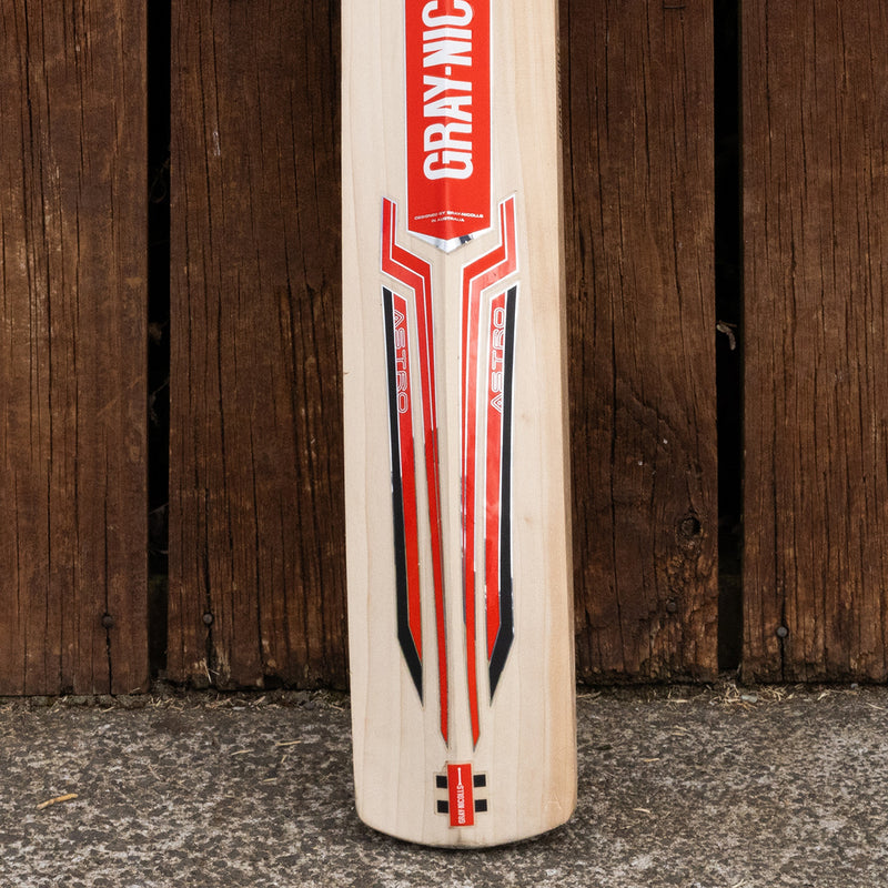 Astro 650 Bat (Play Now)