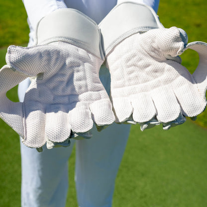 Legend Wicket Keeping Gloves