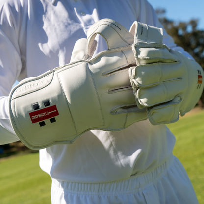 Legend Wicket Keeping Gloves