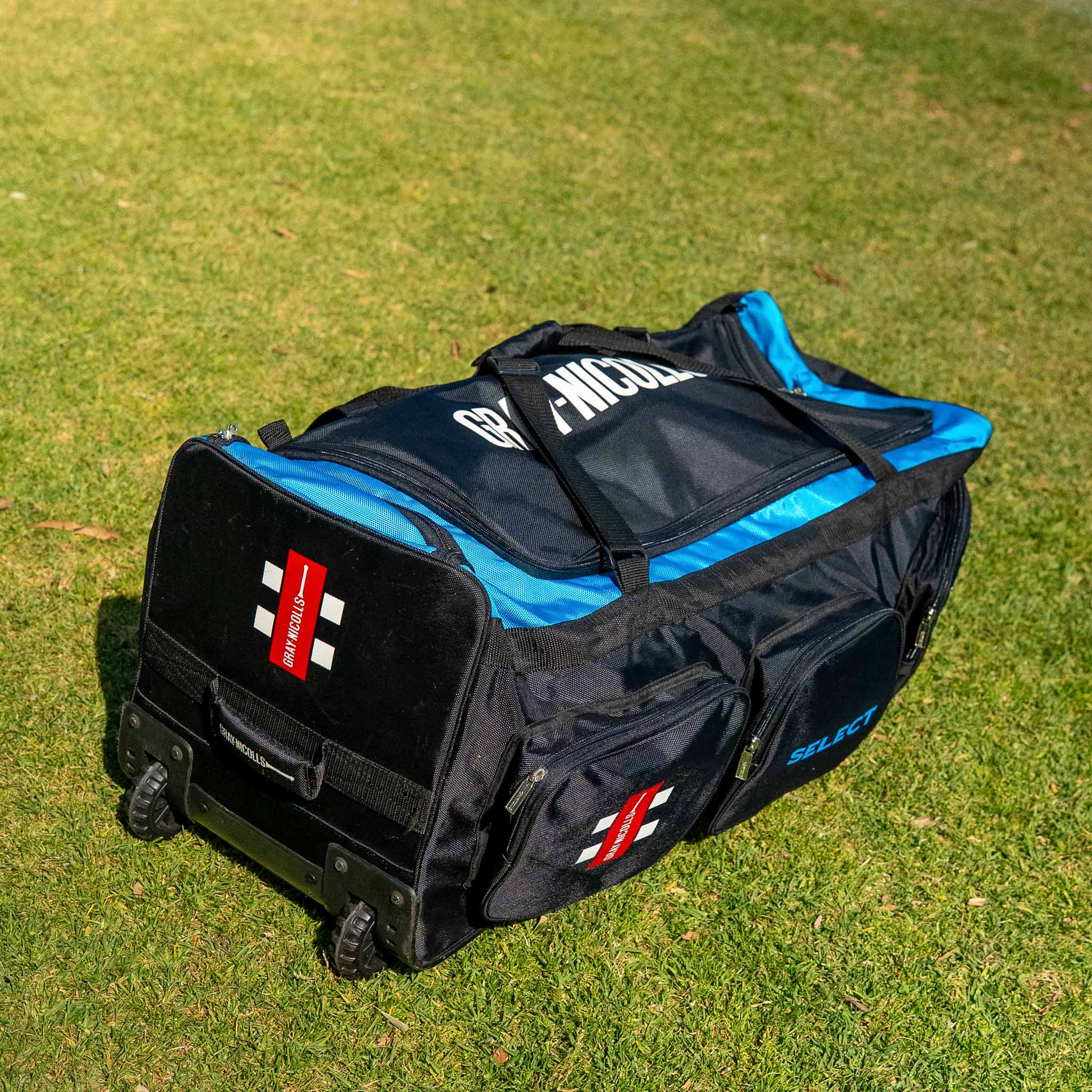 Select Wheel Bag