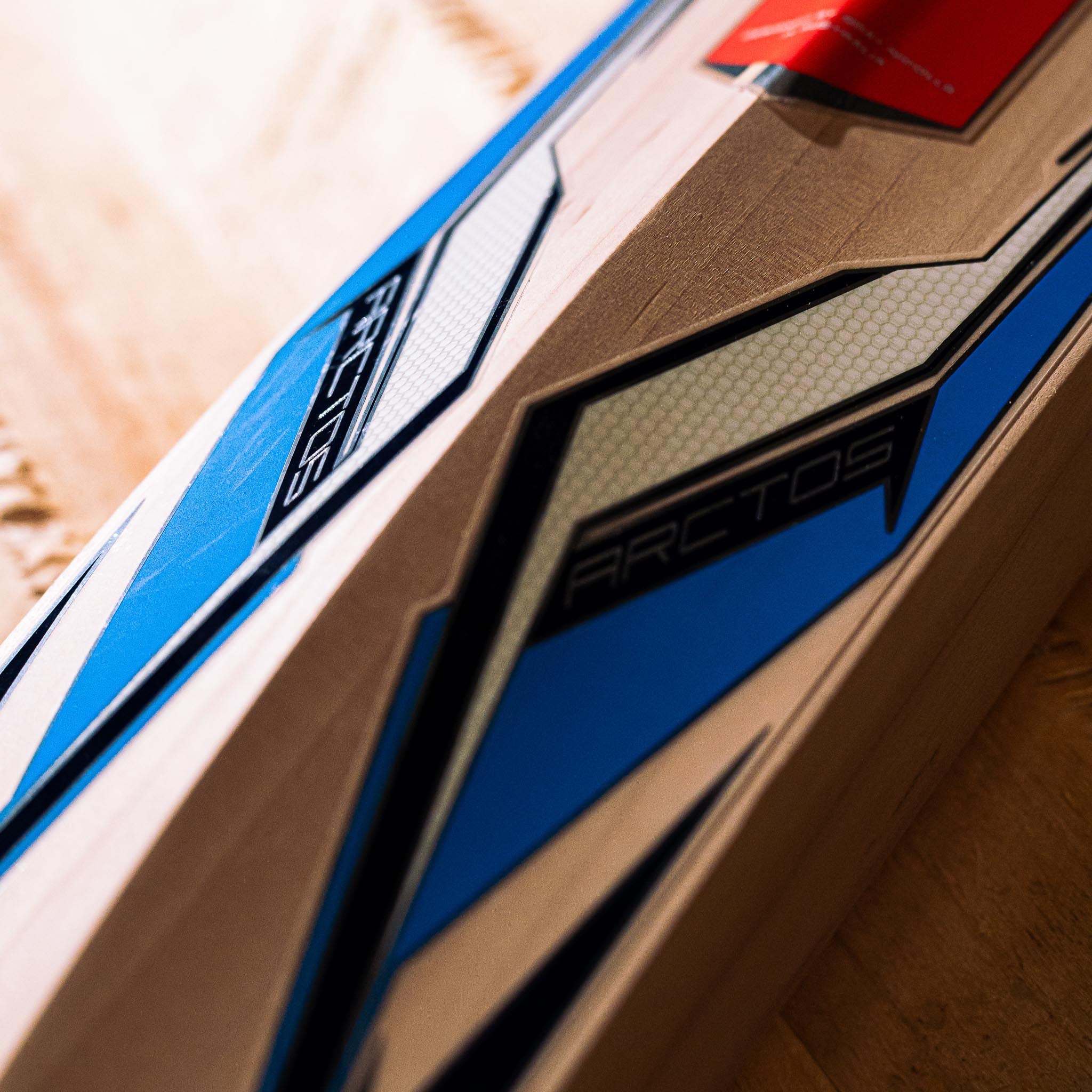 Arctos Players Edition Bat (Natural)