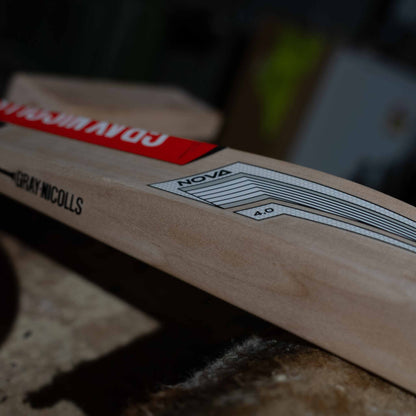 Nova 4.0 700 Bat (Natural)