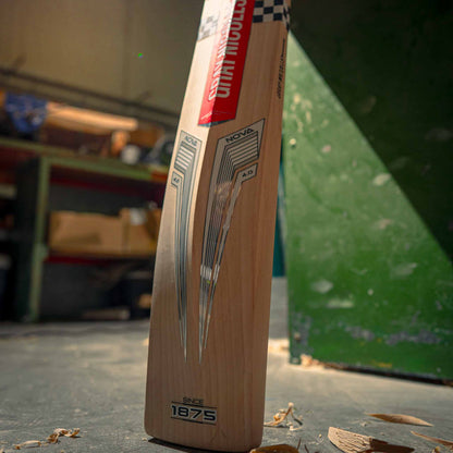 Nova 4.0 700 Bat (Natural)