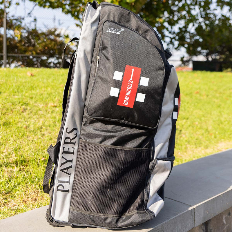 Players Wheelie Duffle Bag