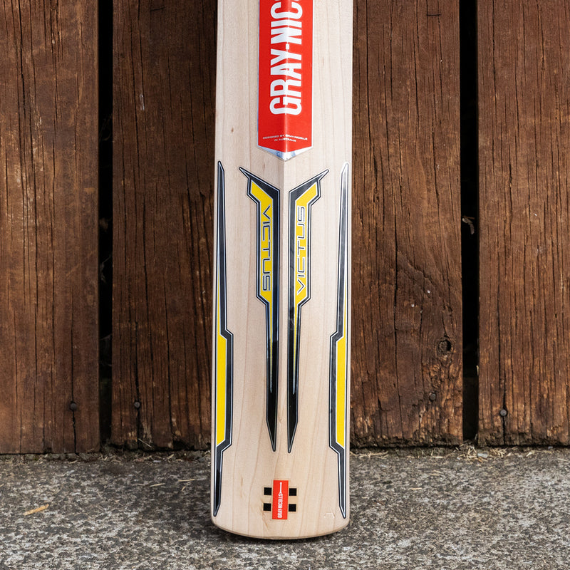 Victus 750 Bat (Play Now)