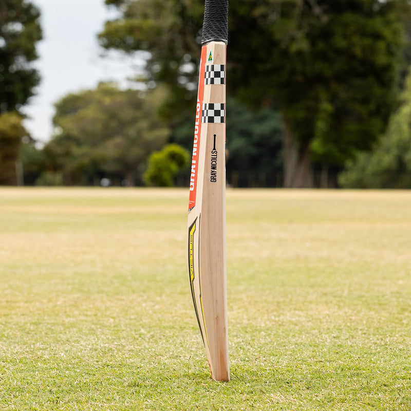 Victus 750 Bat (Play Now)